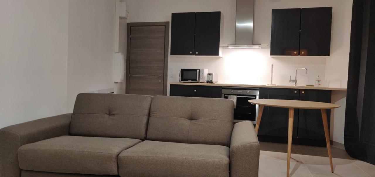 Appartement confort équipé au coeur de Béziers Esterno foto