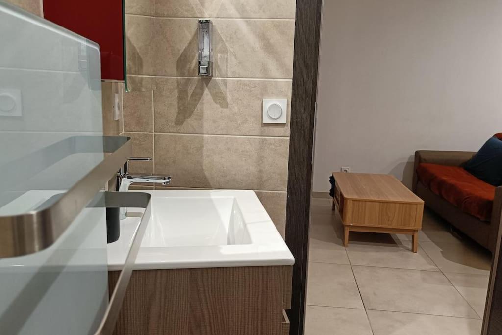 Appartement confort équipé au coeur de Béziers Esterno foto