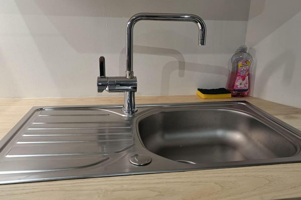Appartement confort équipé au coeur de Béziers Esterno foto