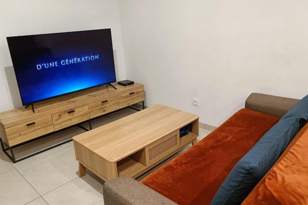 Appartement confort équipé au coeur de Béziers Esterno foto